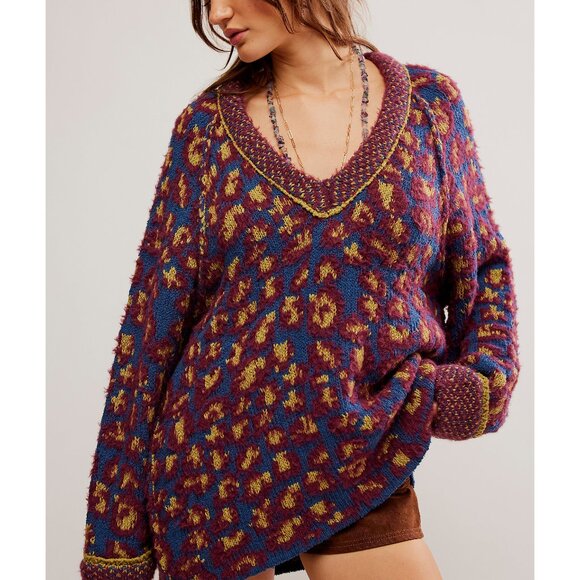 Free People Sweaters - FREE PEOPLE Little Animal Pullover / Blue Fig Combo